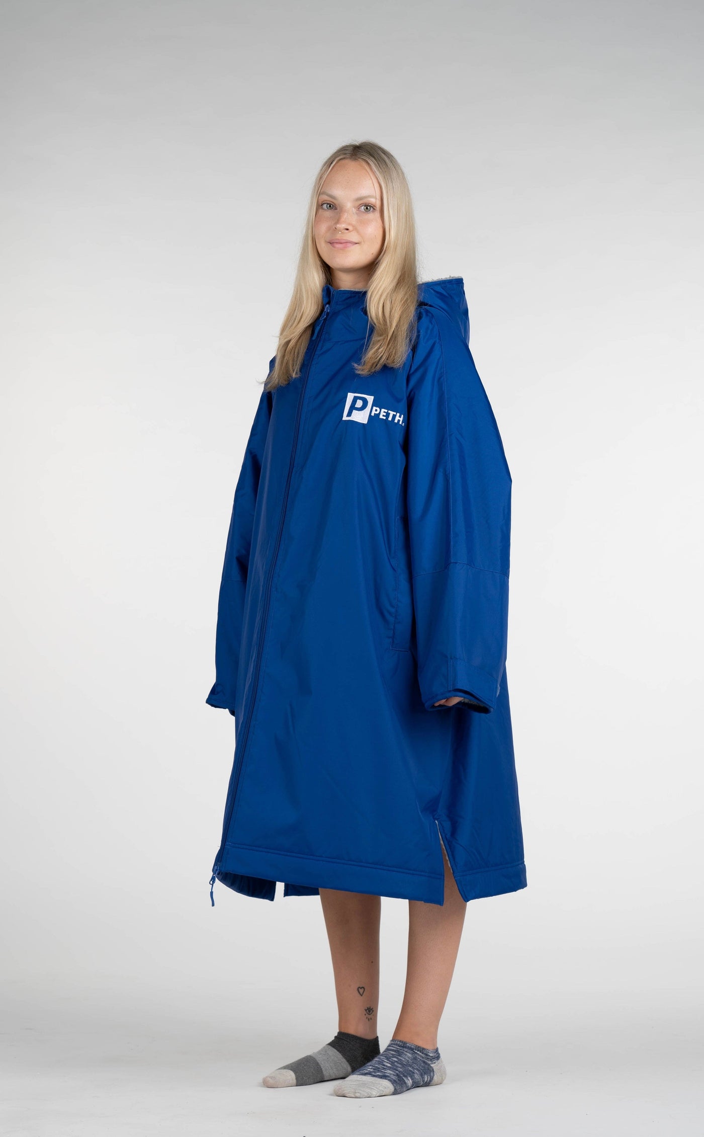 Waterproof Outdoor Changing Robe - ROYAL BLUE