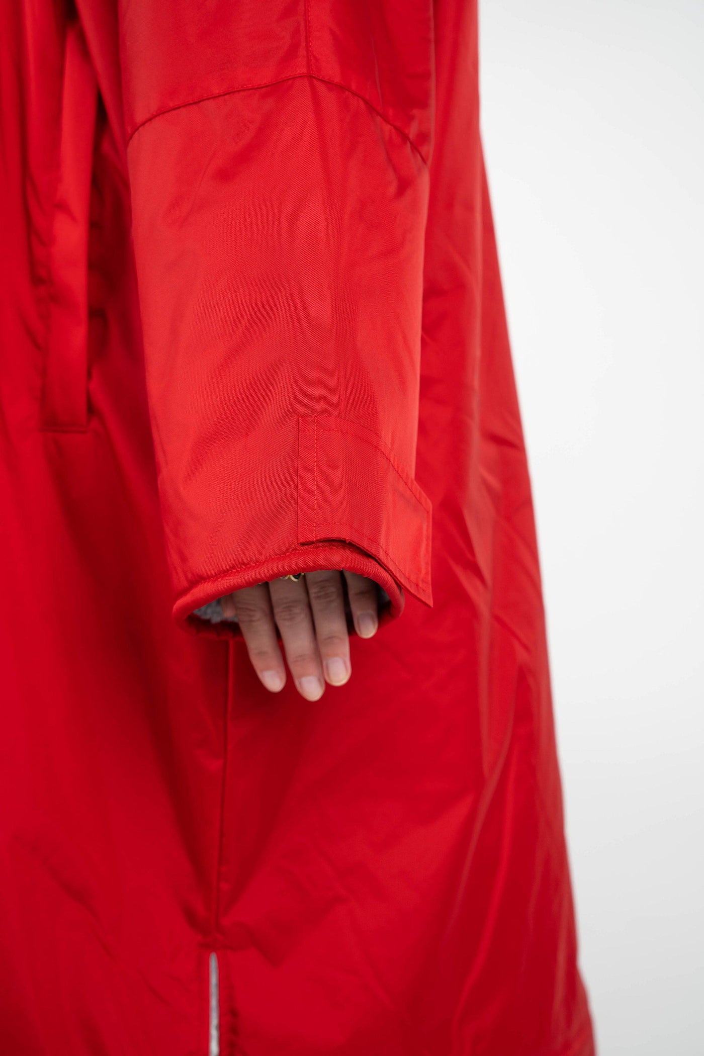Waterproof Outdoor Changing Robe - RED